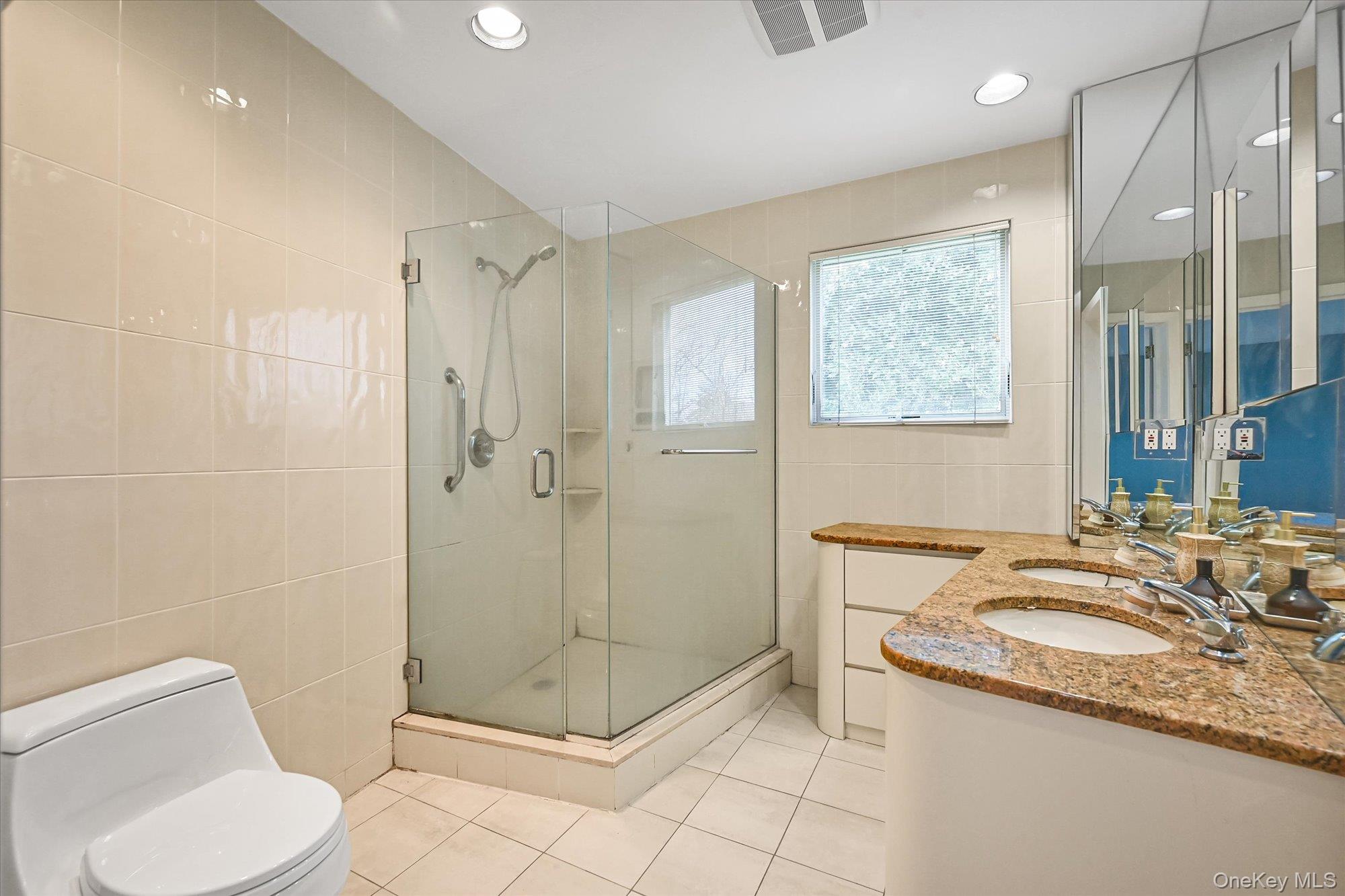5 Fieldstone Lane Property Photo 13