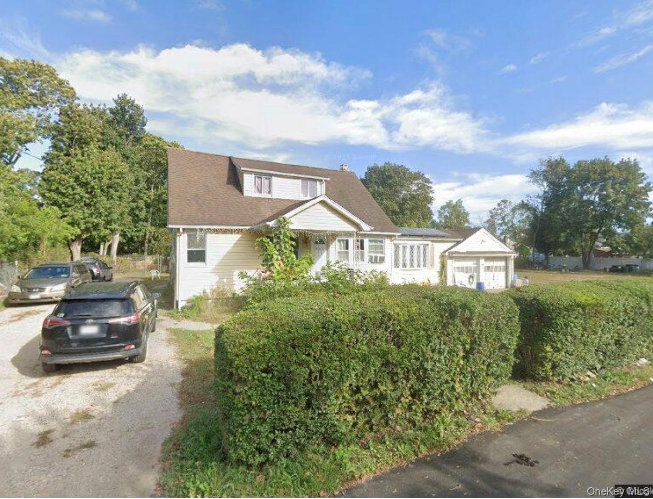 245 Acorn Avenue Property Photo 1