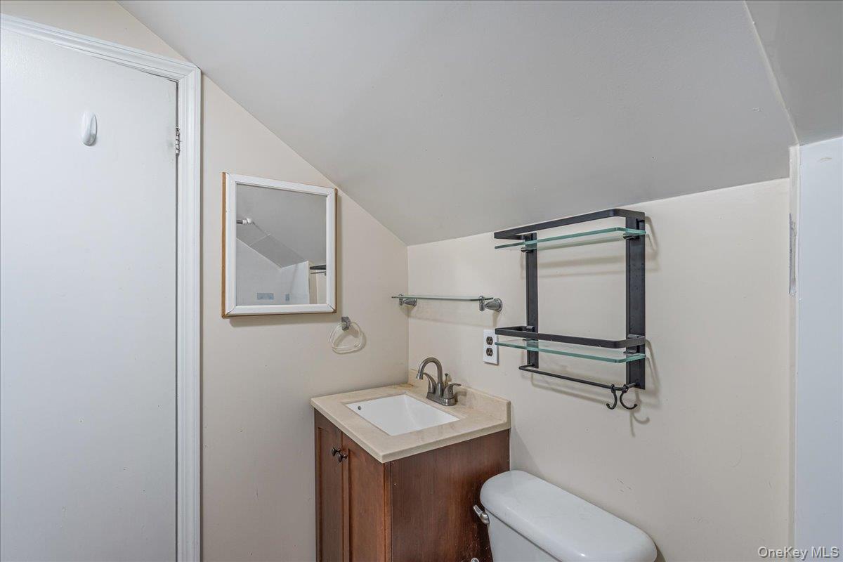 236 Duckpond Drive Property Photo 22