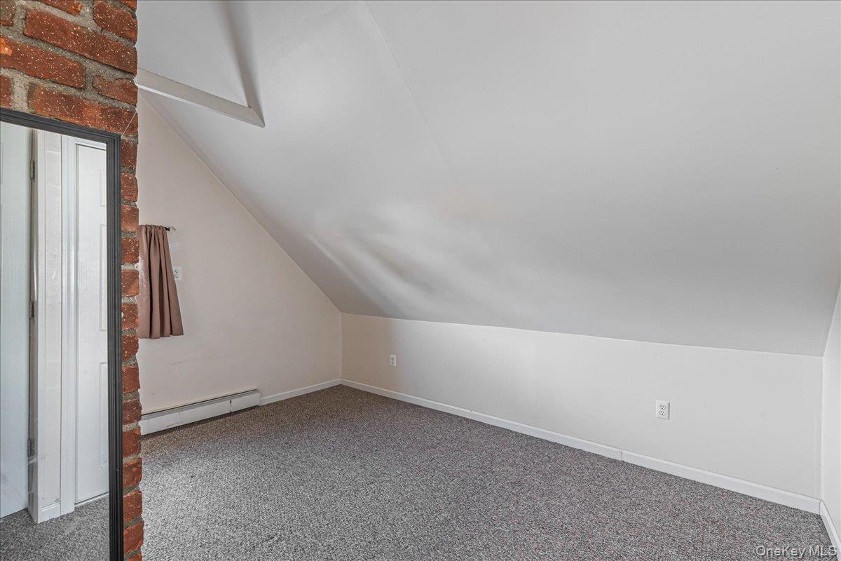 236 Duckpond Drive Property Photo 23