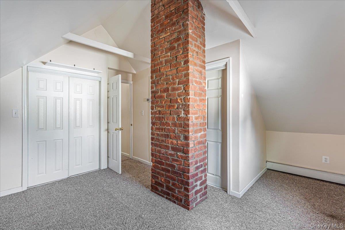 236 Duckpond Drive Property Photo 24