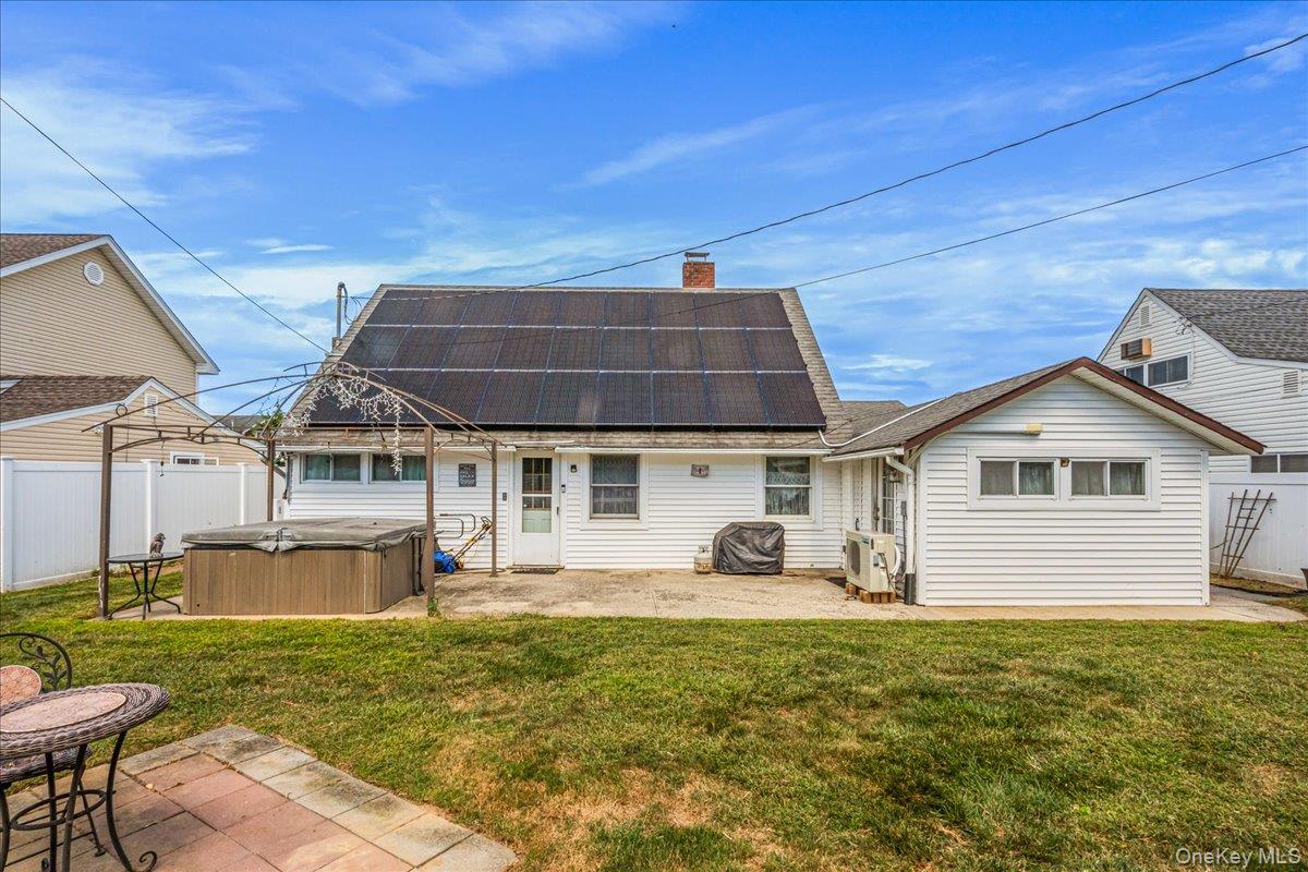 236 Duckpond Drive Property Photo 25