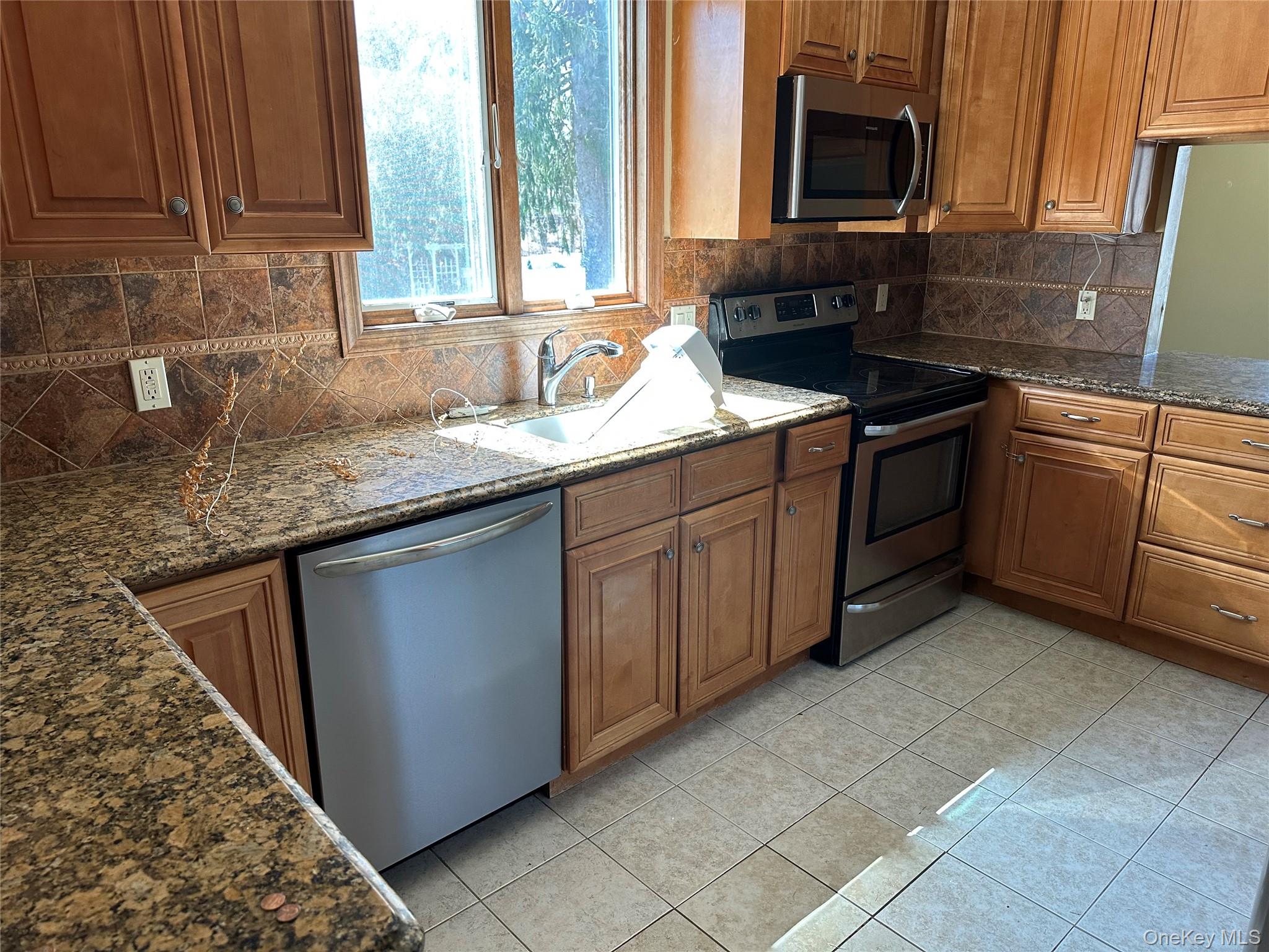 56 Waverly Avenue Property Photo 3
