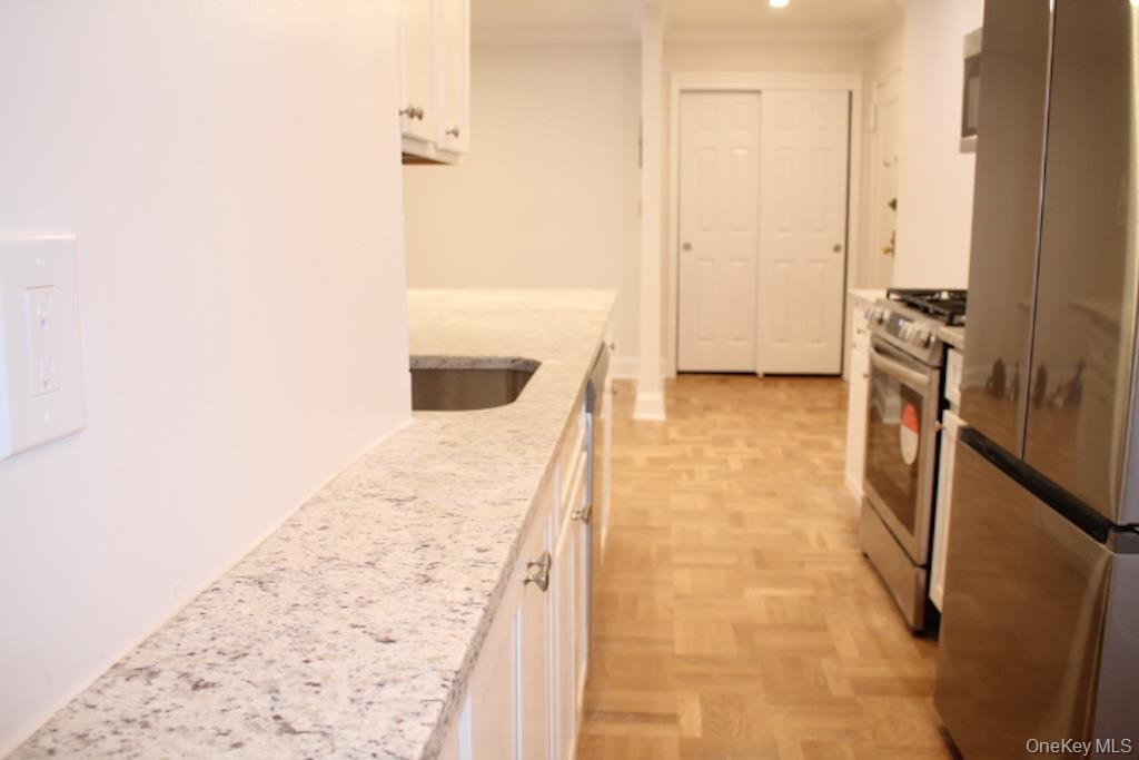 50 White Oak Street 1c Property Photo 11