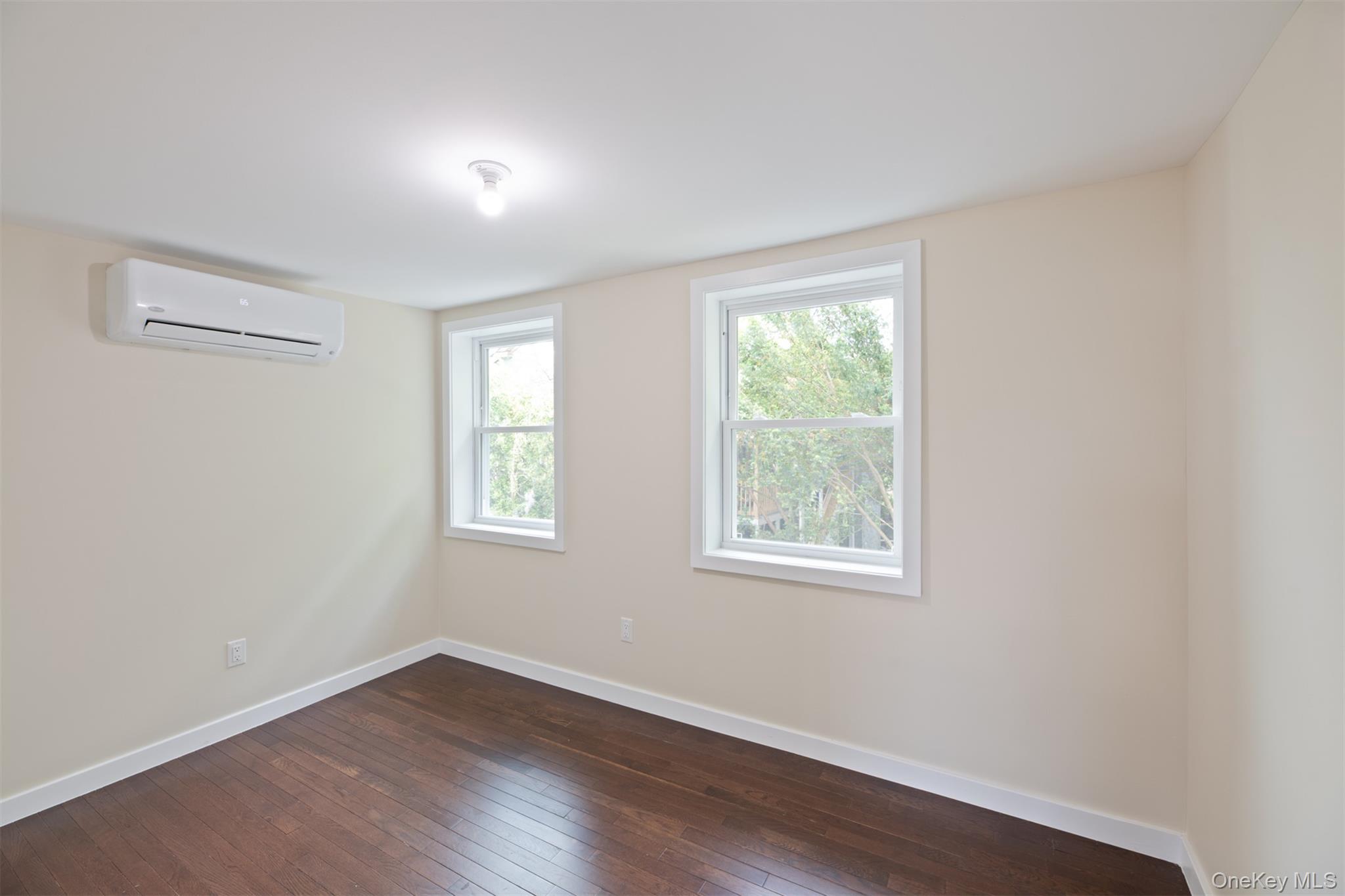 13 Ash Street Property Photo 16