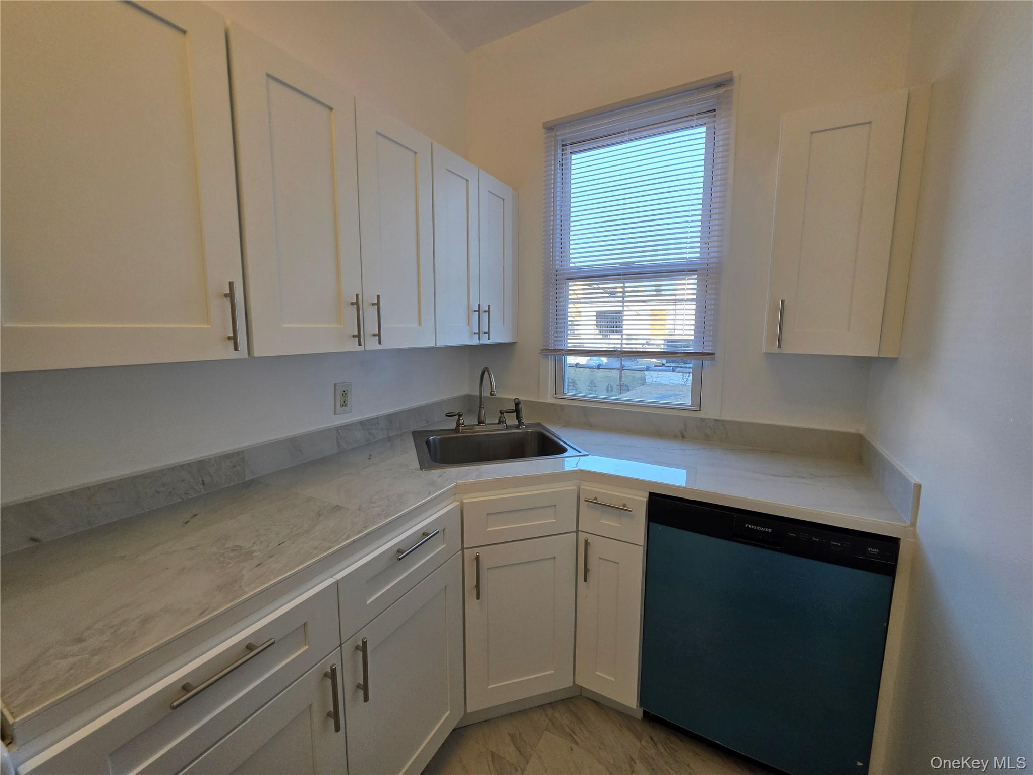 1718 Edison Avenue Property Photo 10