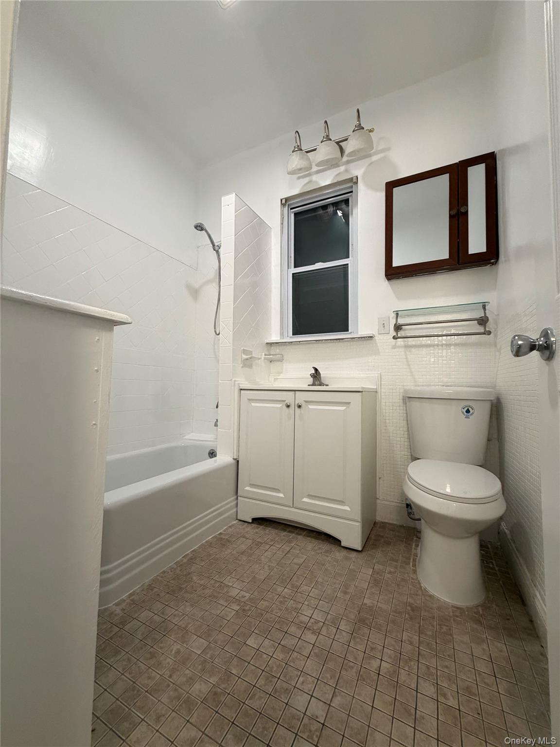1718 Edison Avenue Property Photo 26