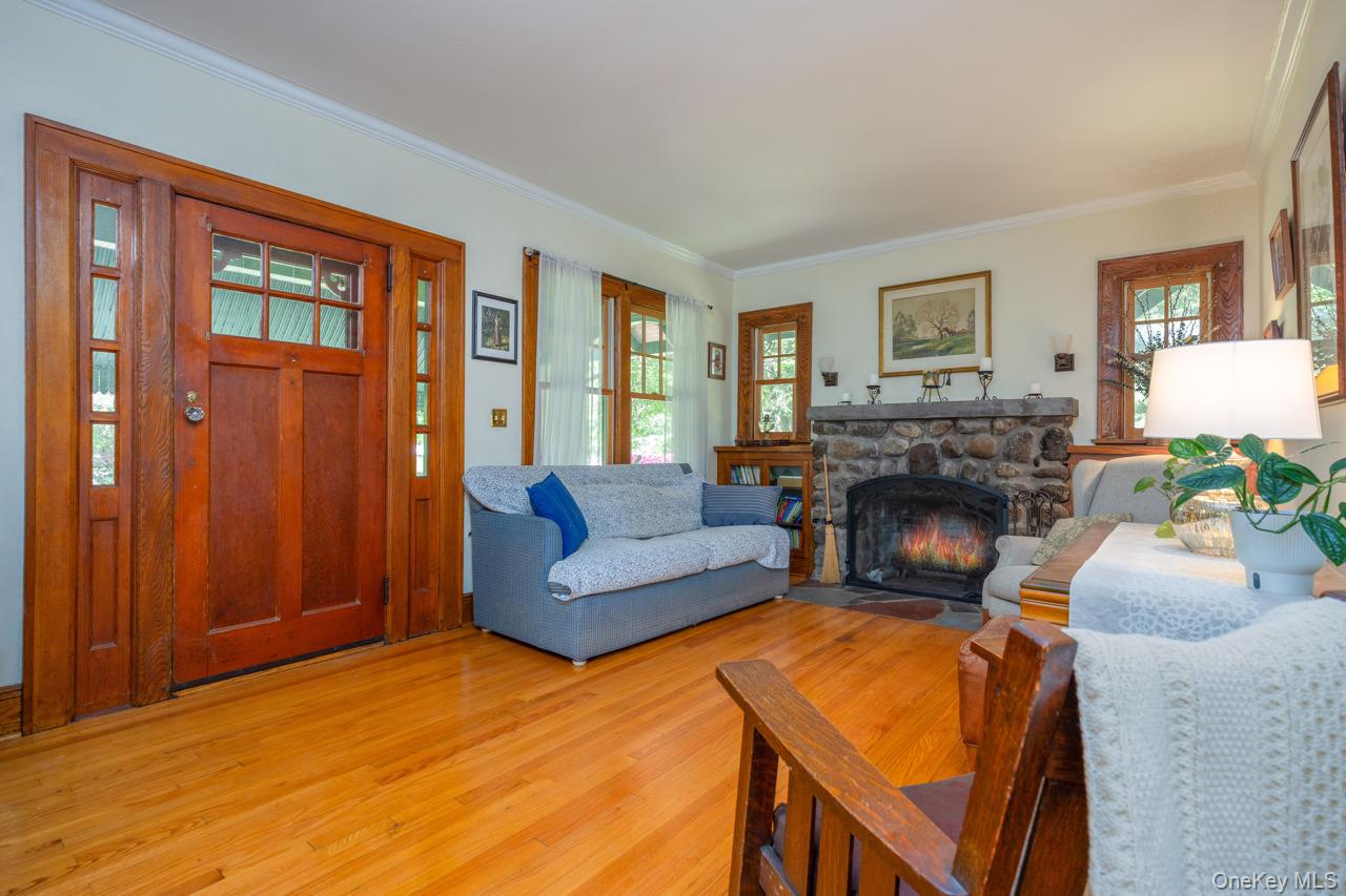 64 Mountainview Avenue Property Photo 6