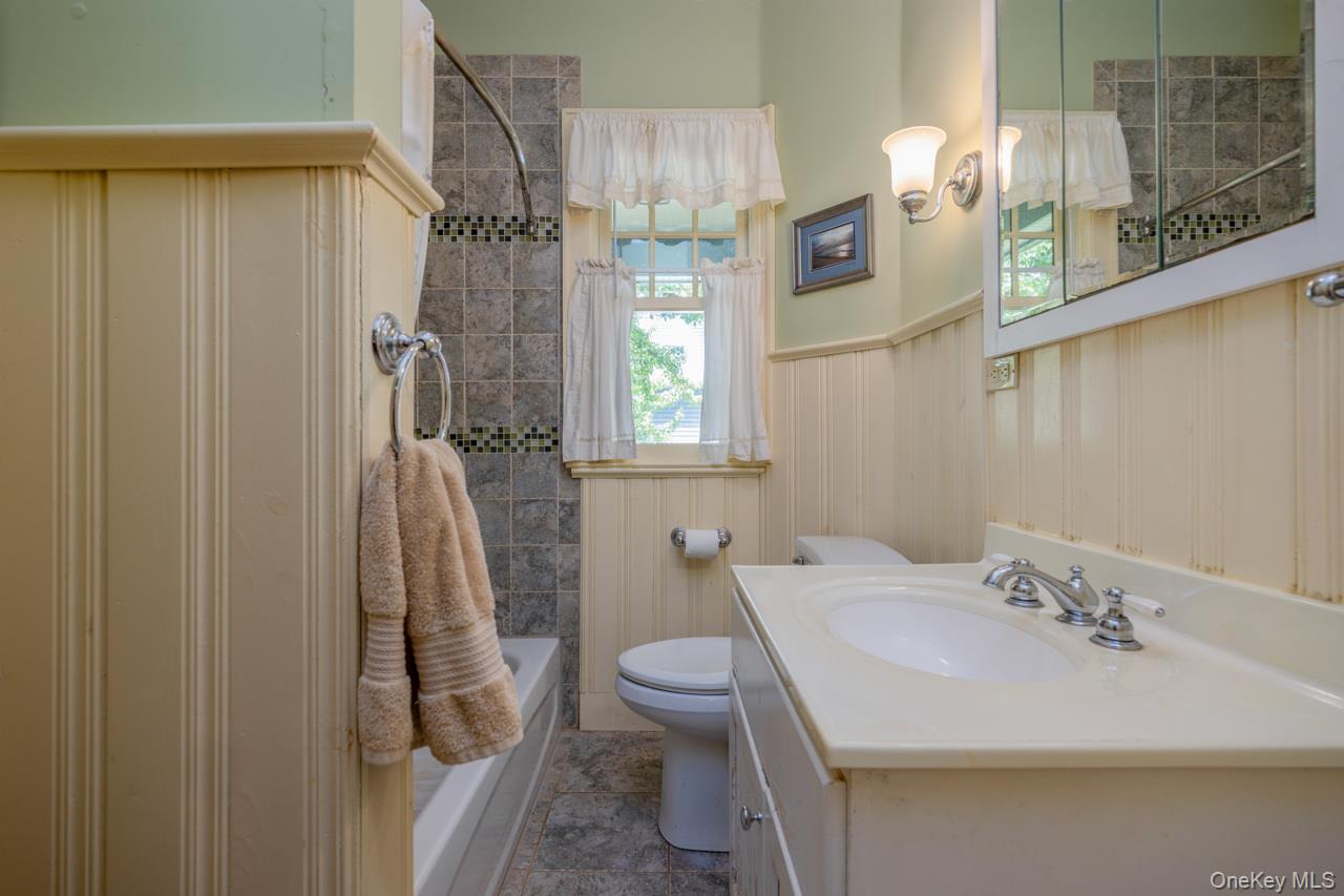 64 Mountainview Avenue Property Photo 16
