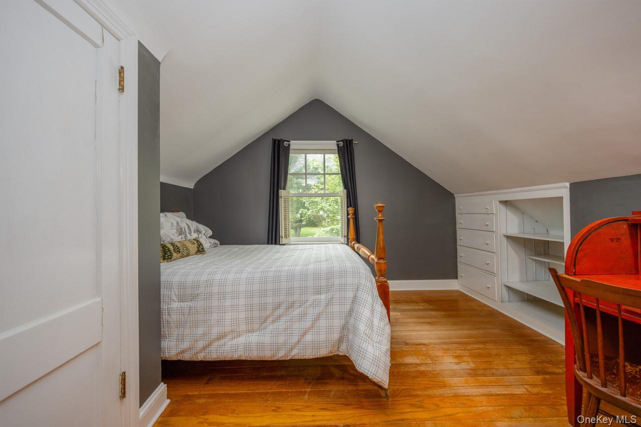 64 Mountainview Avenue Property Photo 18
