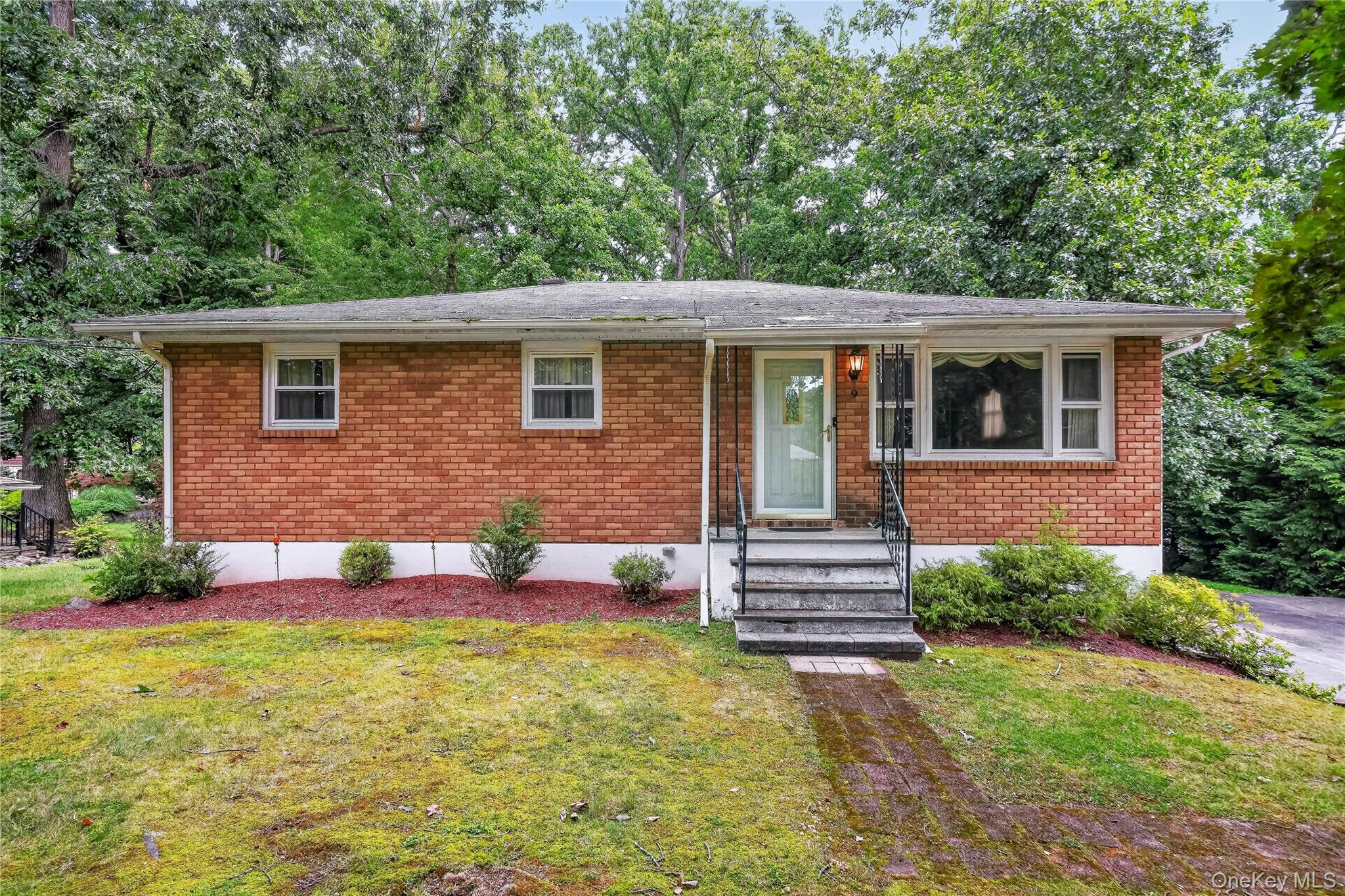 9 Archery Road Property Photo 2