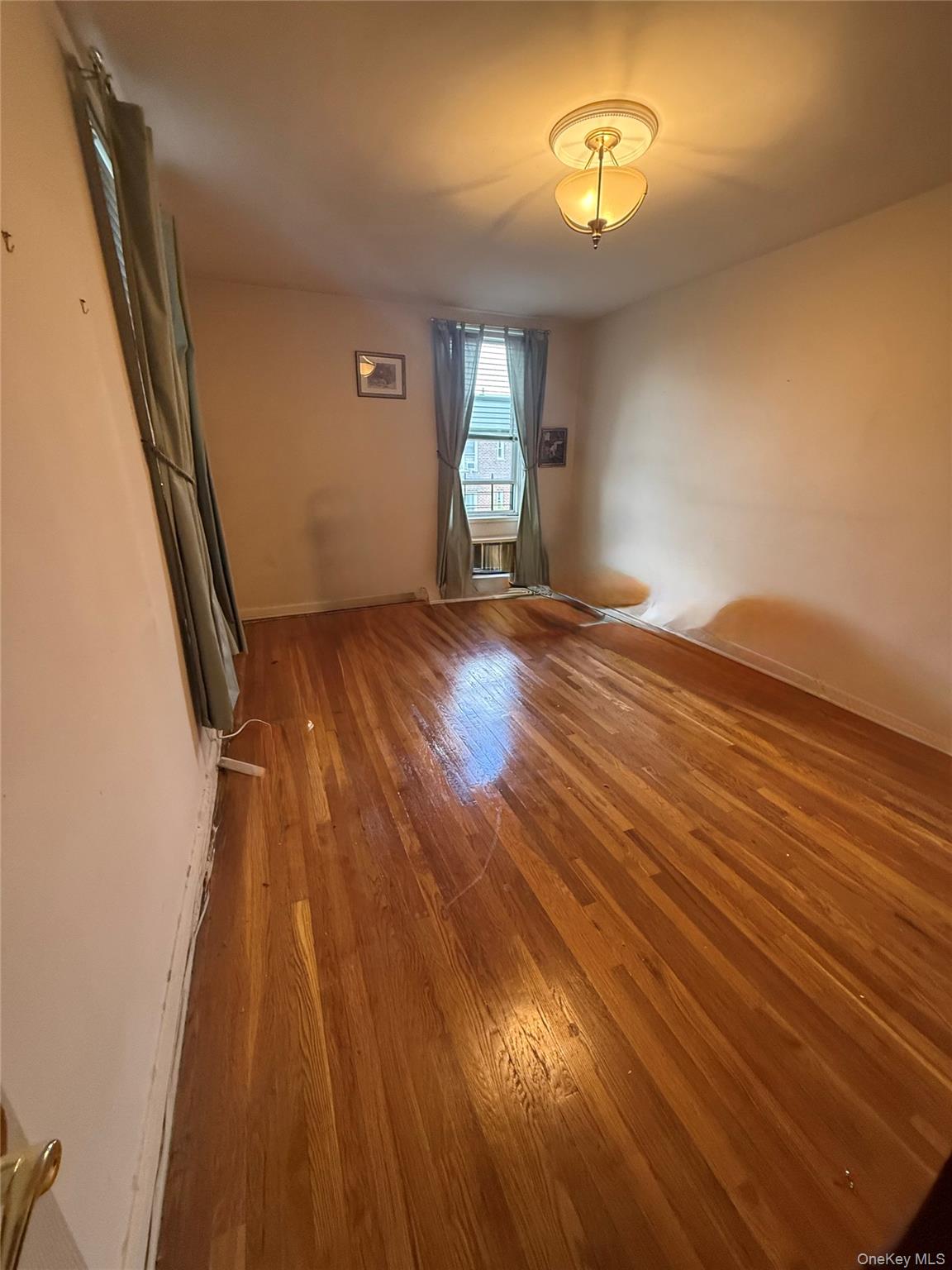 1425 Thieriot Avenue 6m Property Photo 6