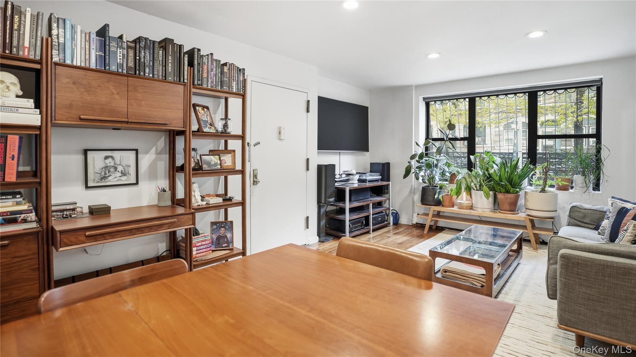 253 Cornelia Street Property Photo 22