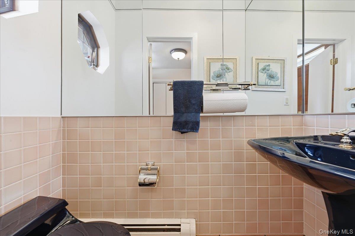 648 Nassau Avenue Property Photo 4