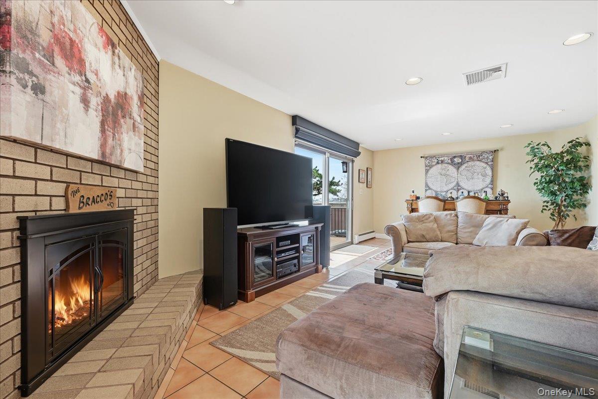 648 Nassau Avenue Property Photo 8