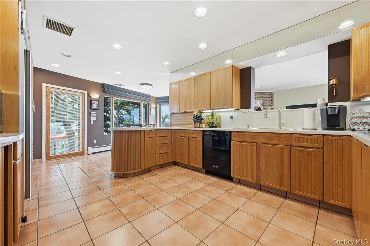 648 Nassau Avenue Property Photo 12