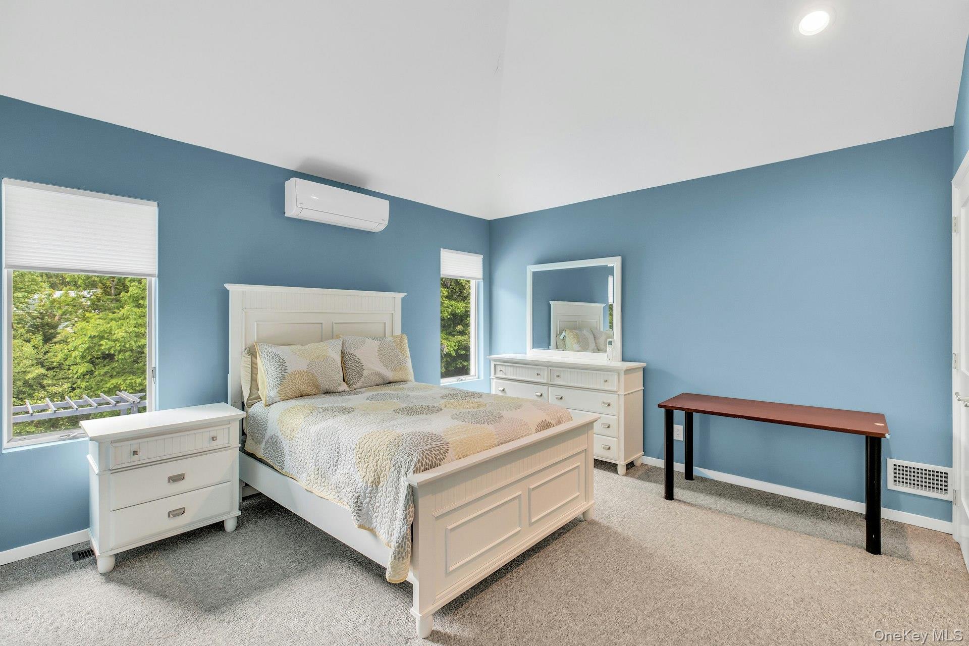 35 Bay Avenue Property Photo 25