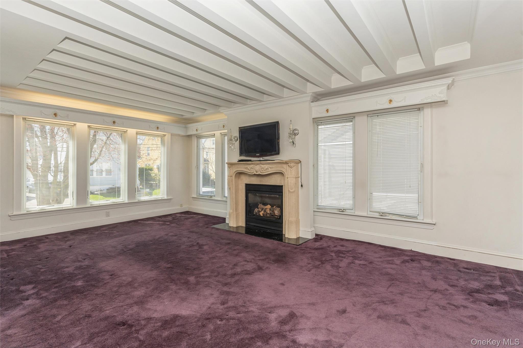 33 Carstairs Road Property Photo 2