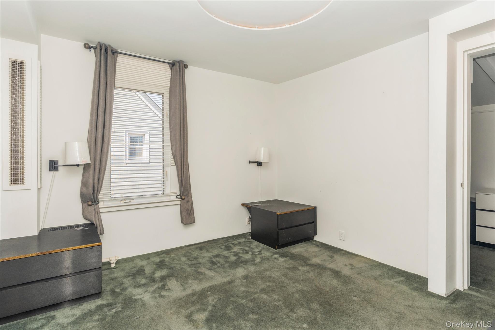 33 Carstairs Road Property Photo 12