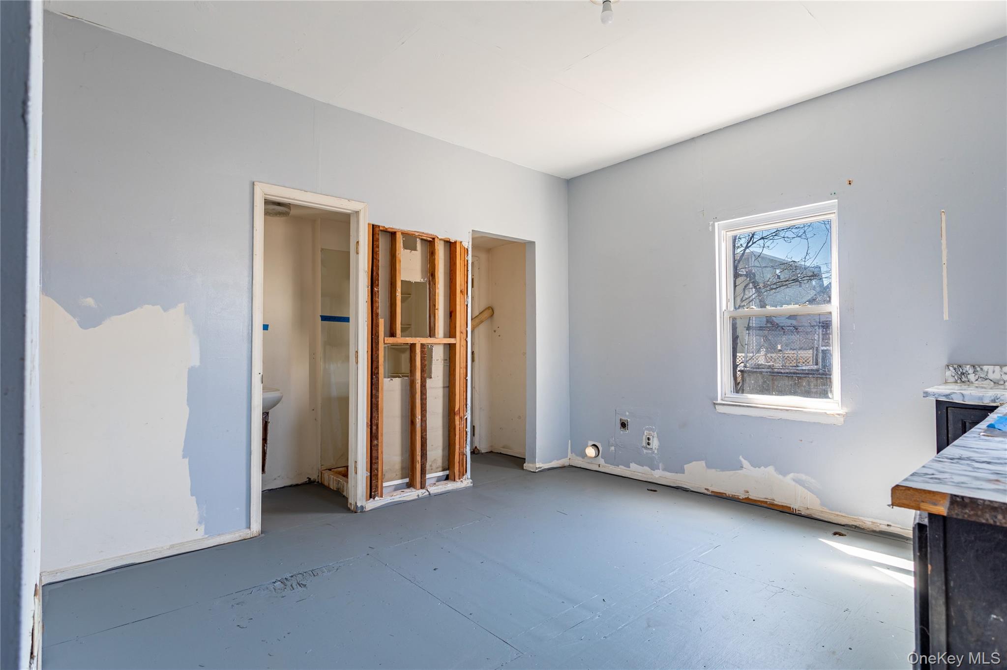 14 Dongan Street Property Photo 11