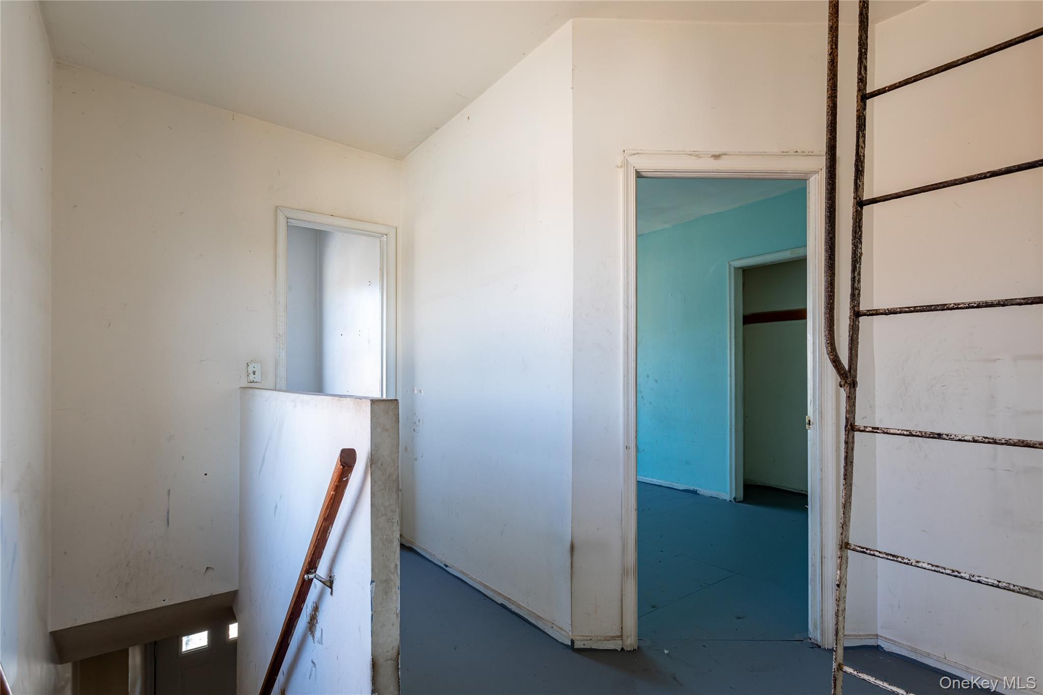 14 Dongan Street Property Photo 20