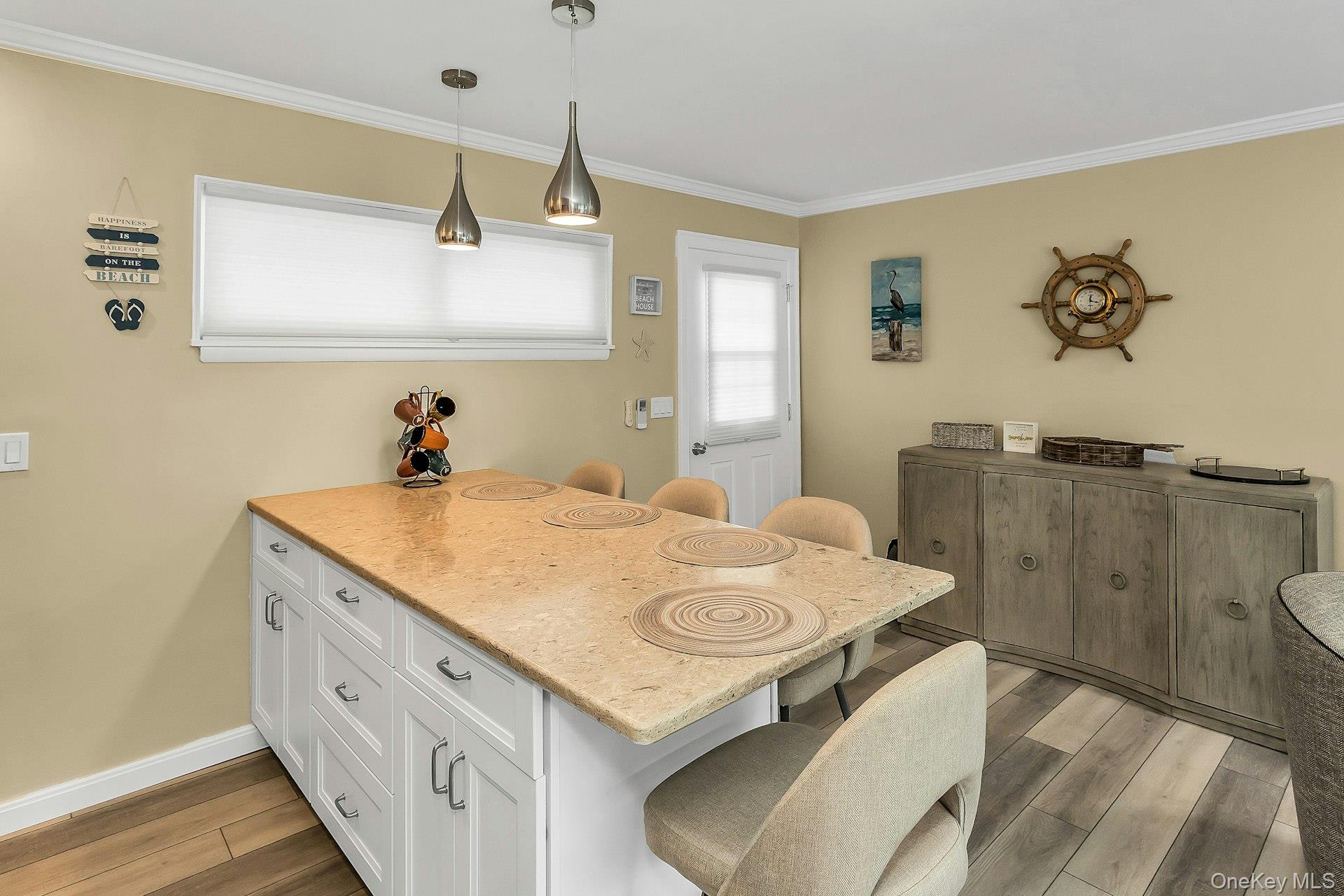 281 Dune Road 18a Property Photo 8