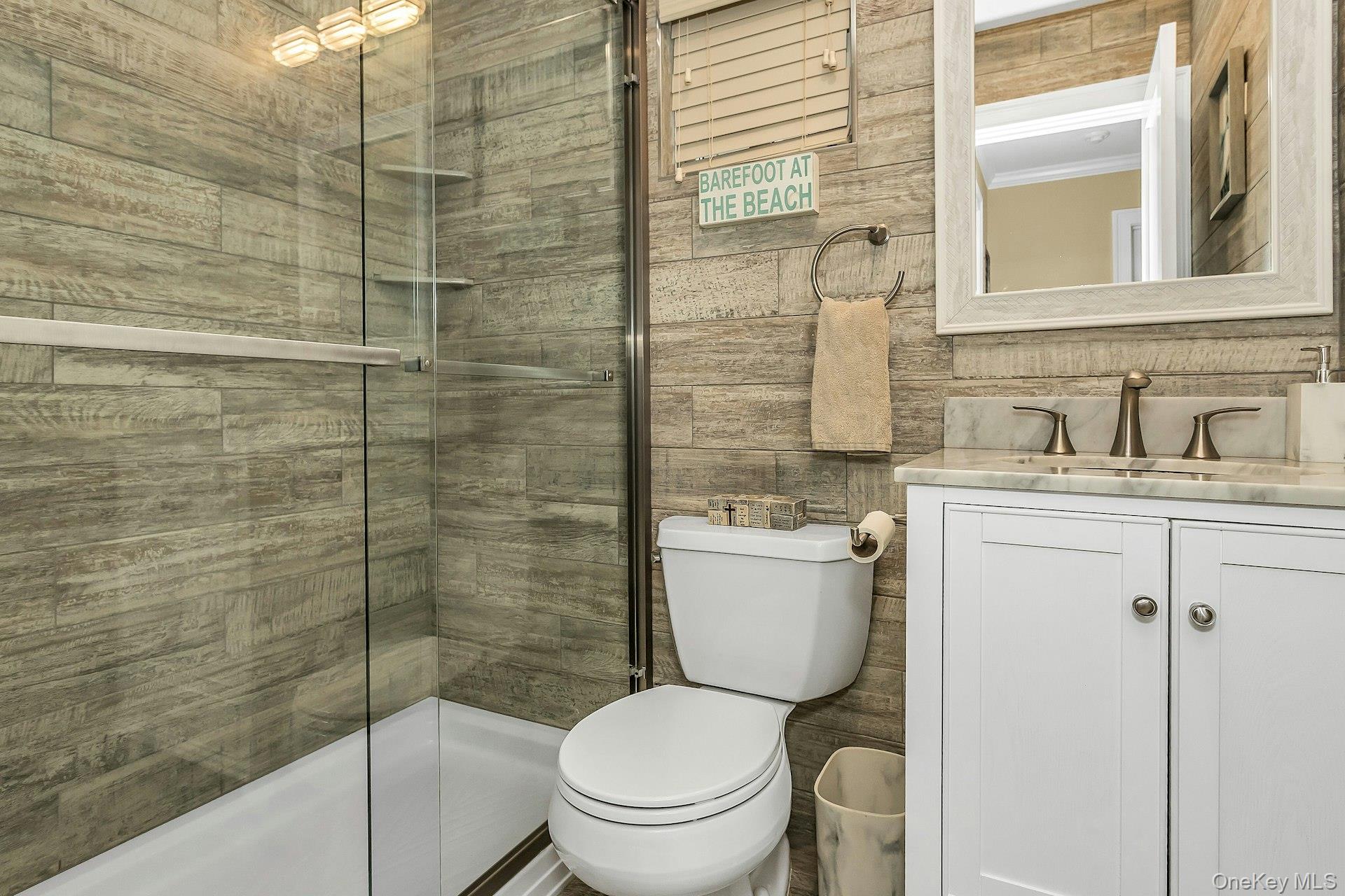 281 Dune Road 18a Property Photo 12