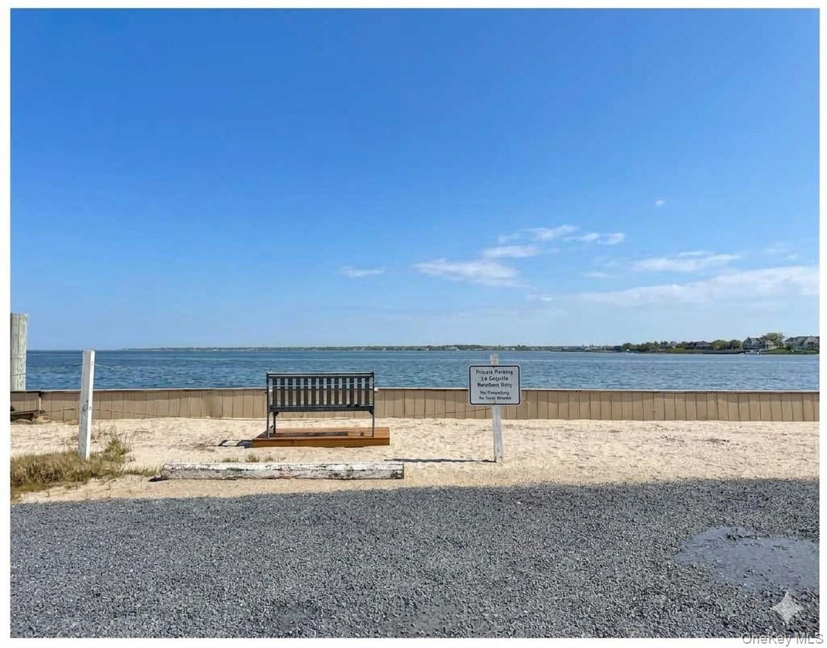 281 Dune Road 18a Property Photo 23