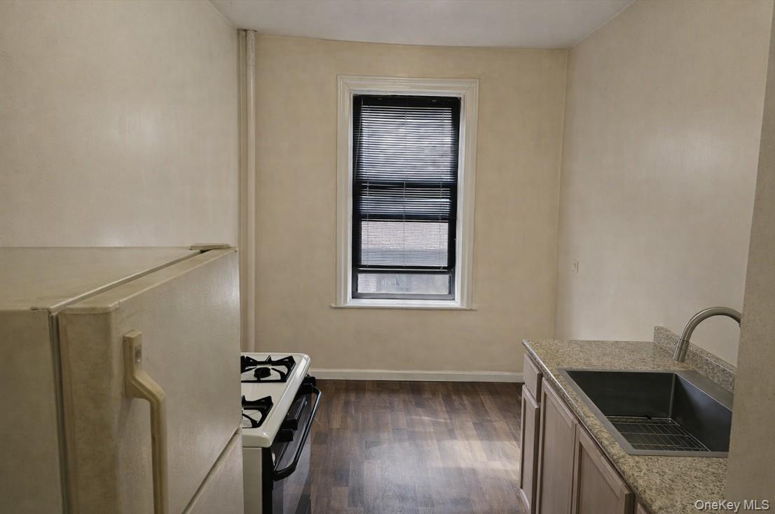 83-15 116th Street 3e Property Photo 2