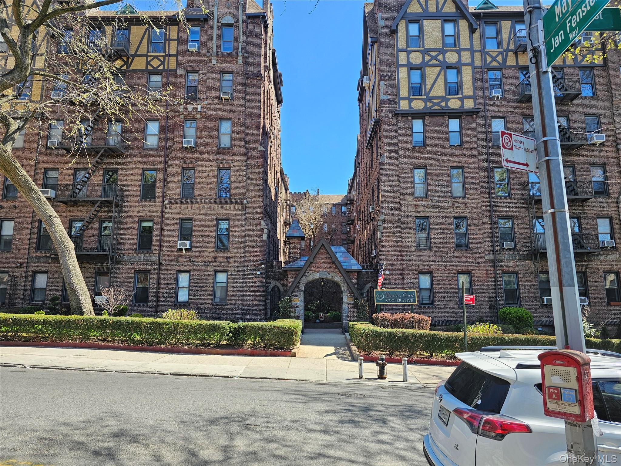 83-15 116th Street 3e Property Photo 9