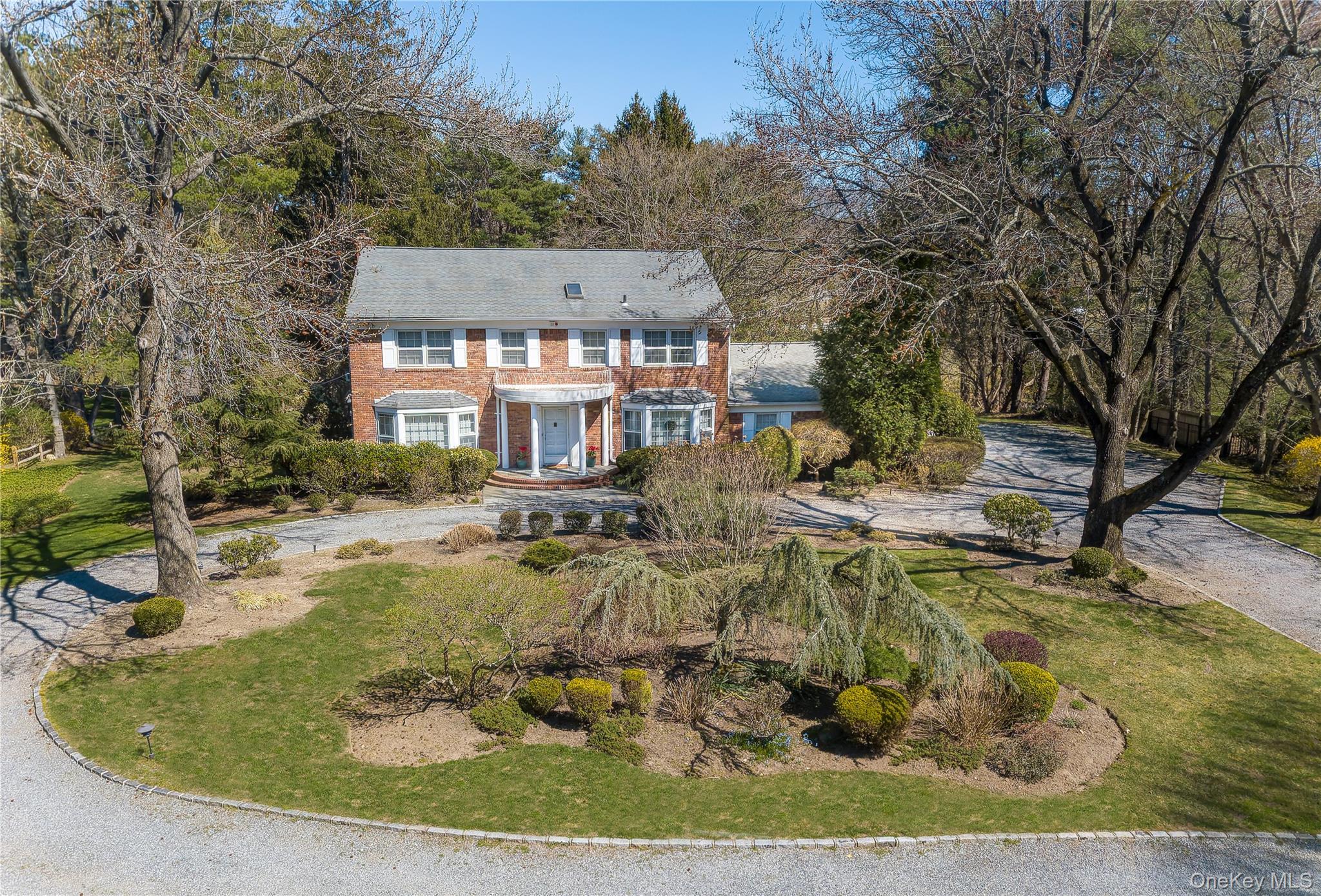 18 Quaker Ridge Drive Property Photo 1