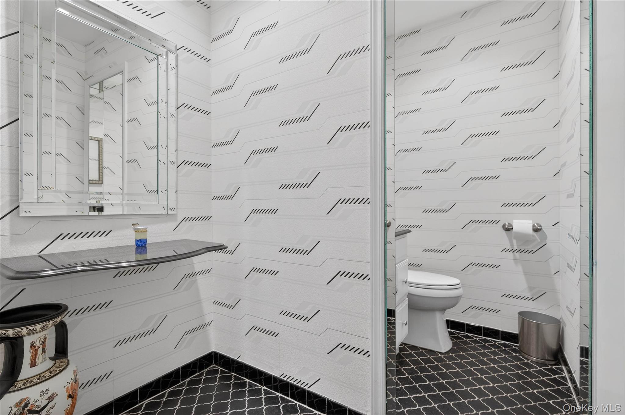 18 Quaker Ridge Drive Property Photo 13