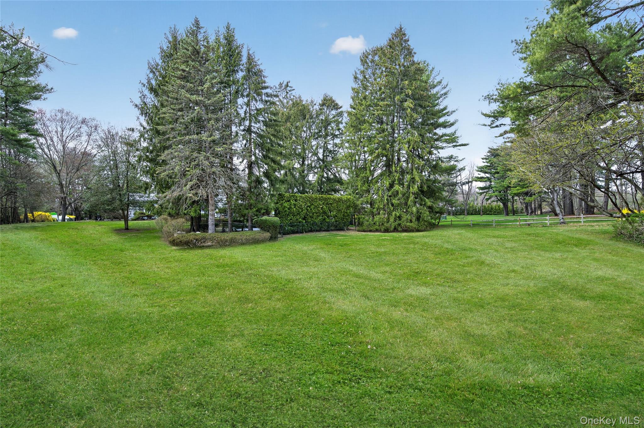 18 Quaker Ridge Drive Property Photo 32