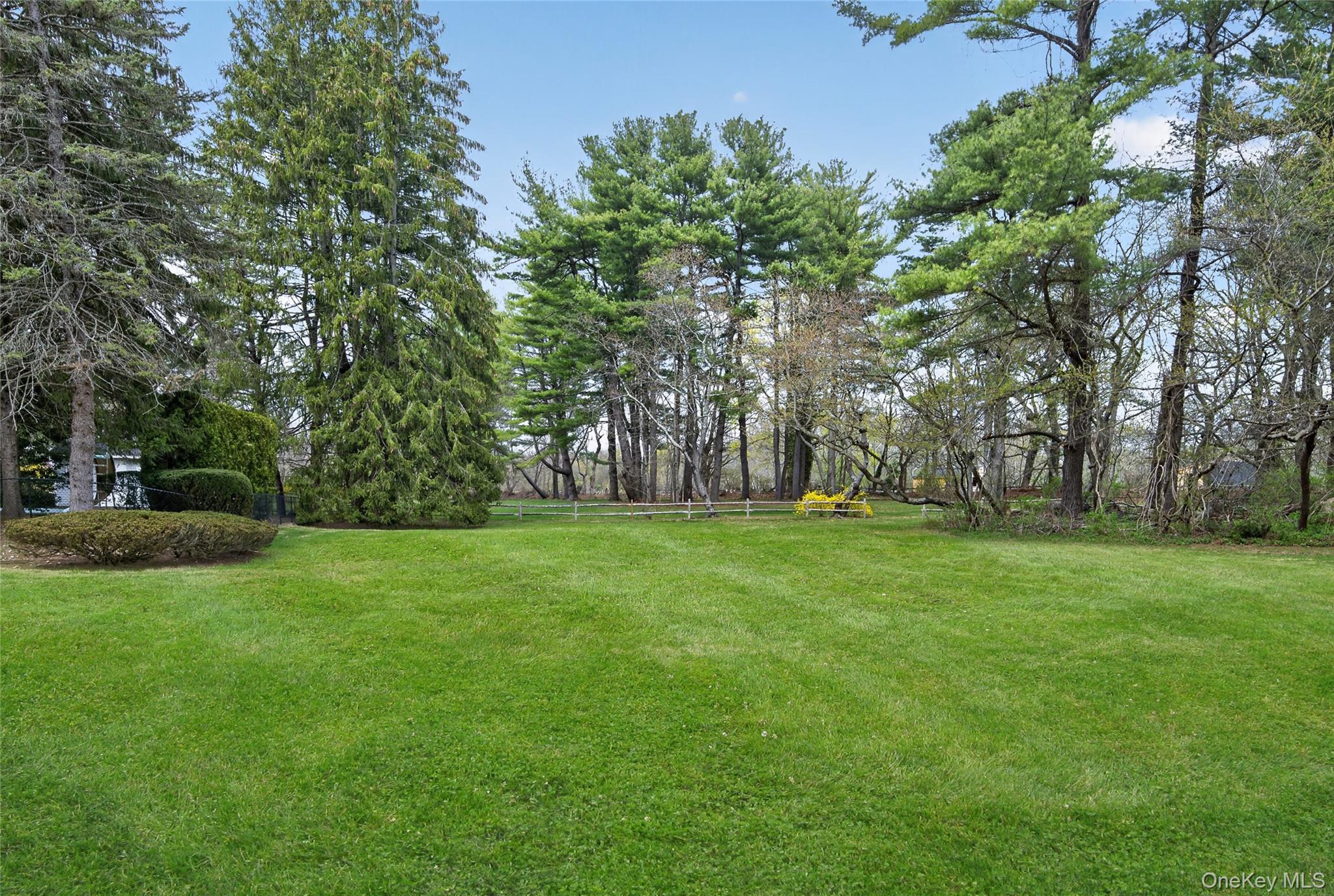 18 Quaker Ridge Drive Property Photo 33