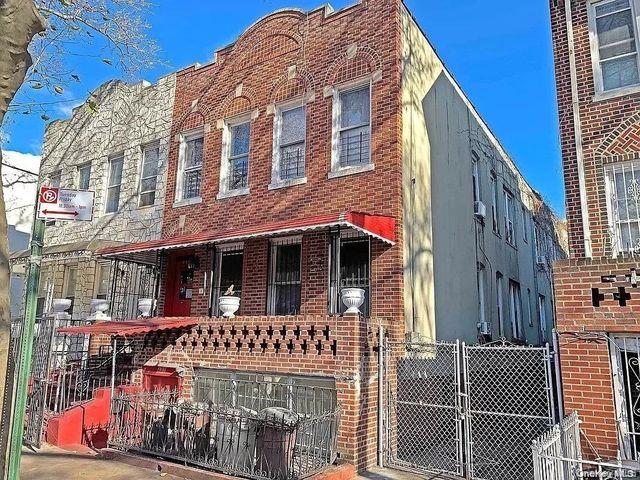 487 E 93rd Street Property Photo 2