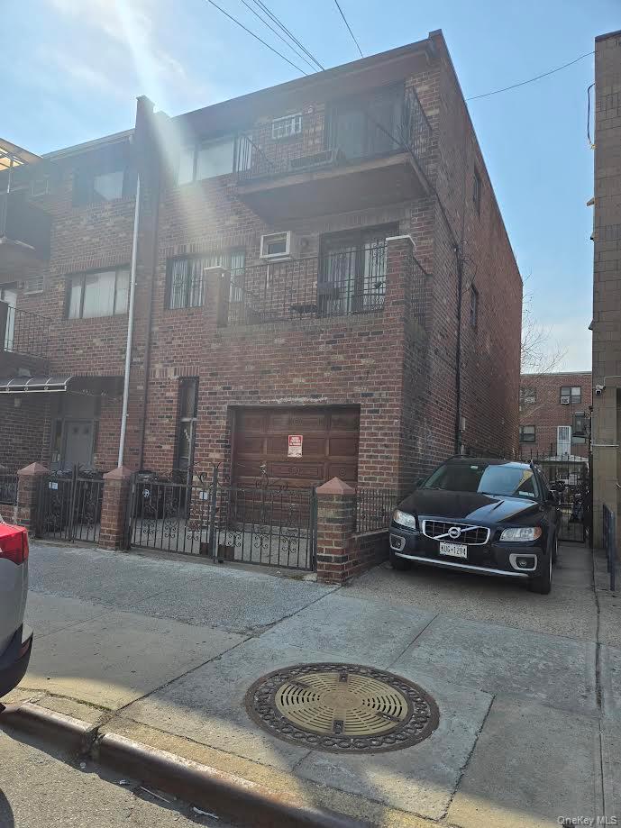 50-50 69th Street 4 Apt Property Photo 3
