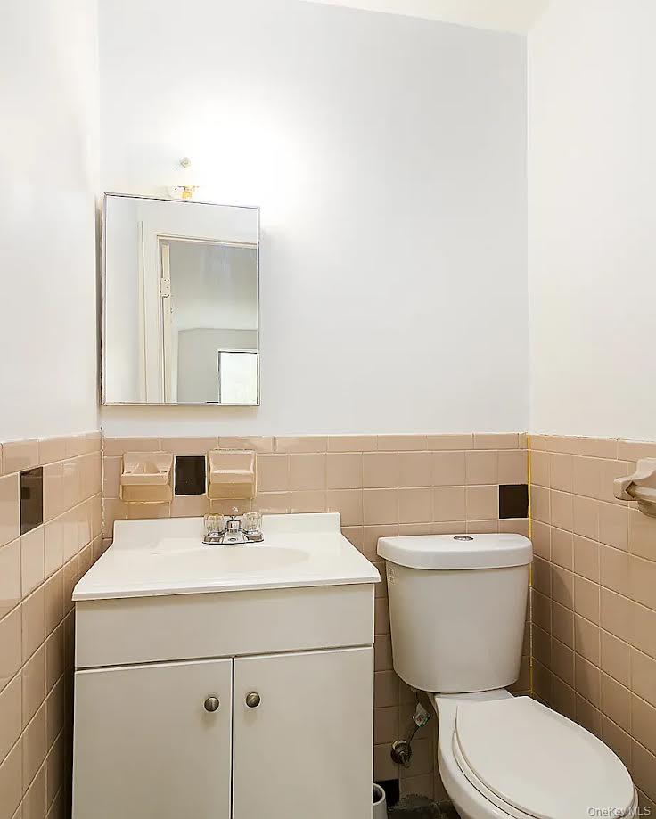 50-50 69th Street 4 Apt Property Photo 17