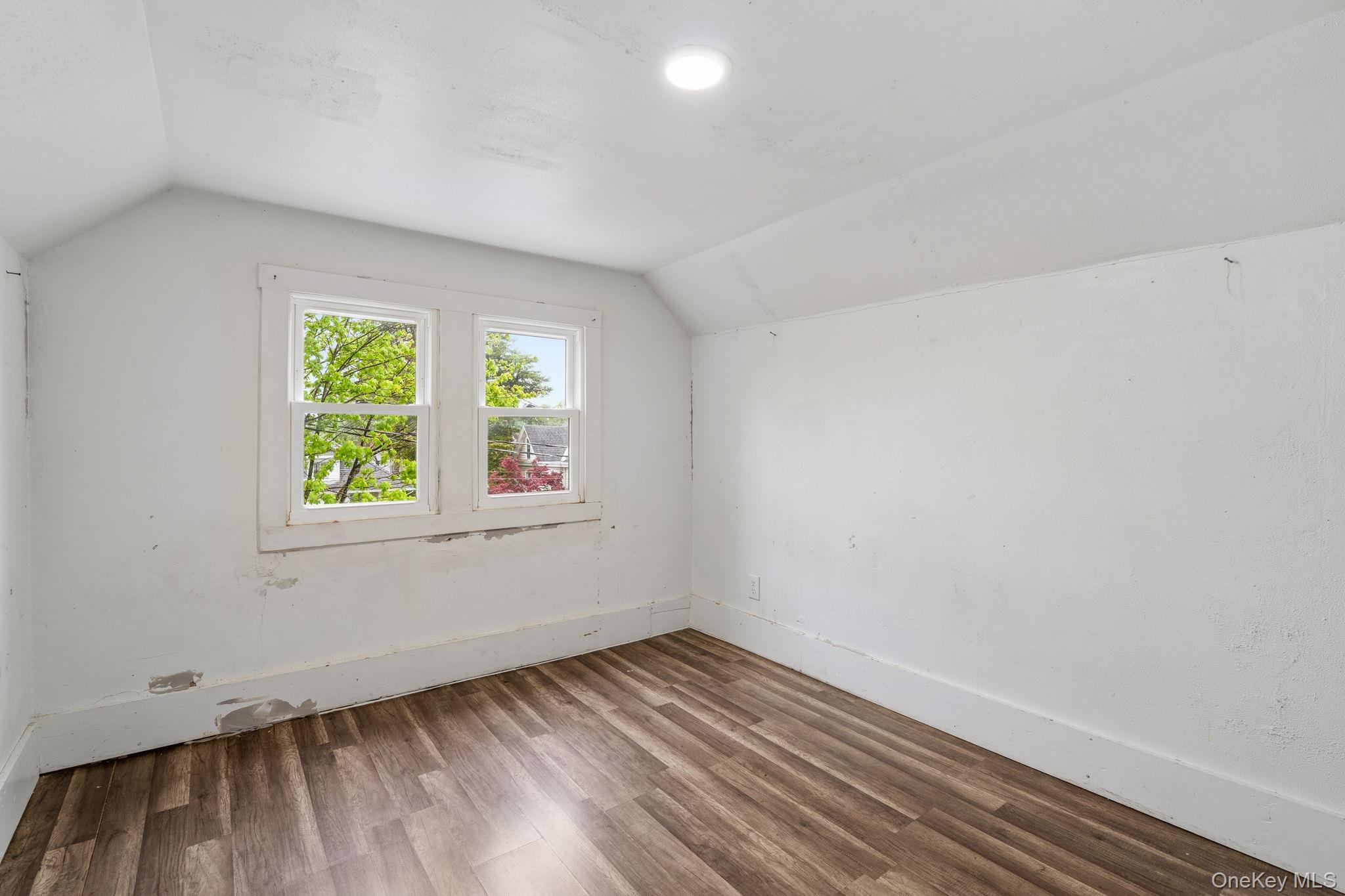 212 Ten Broeck Avenue Property Photo 25