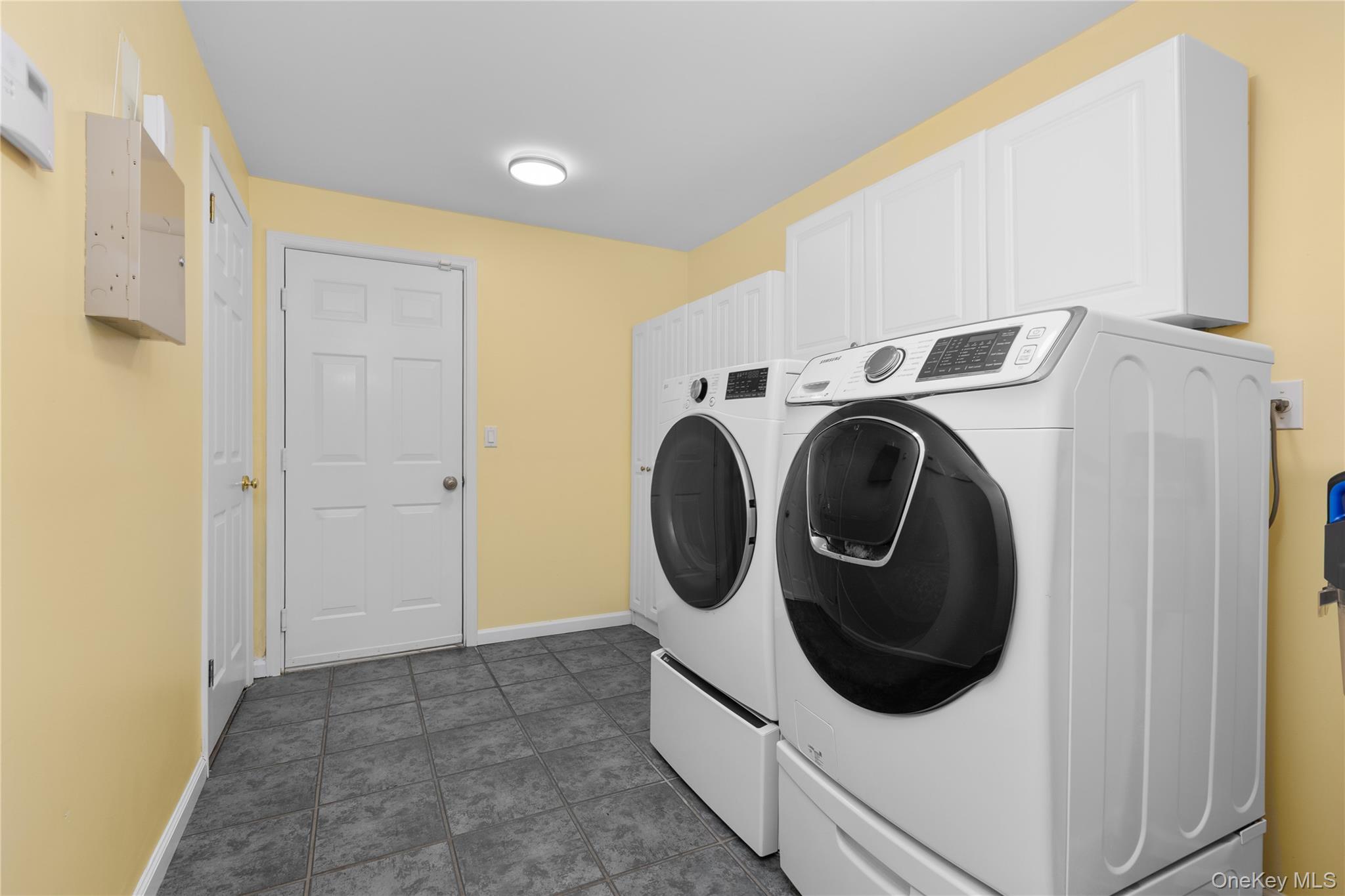 875 Hanover Street Property Photo 33