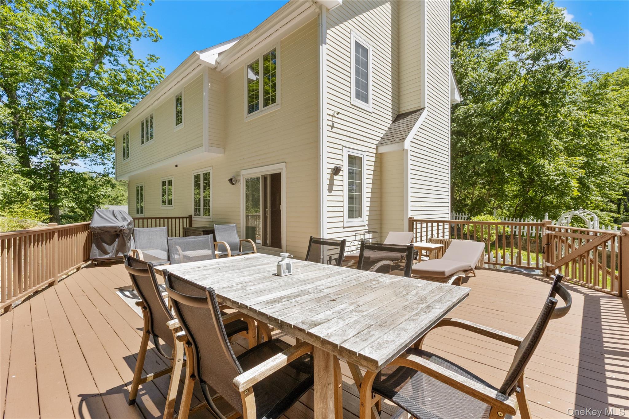 875 Hanover Street Property Photo 35