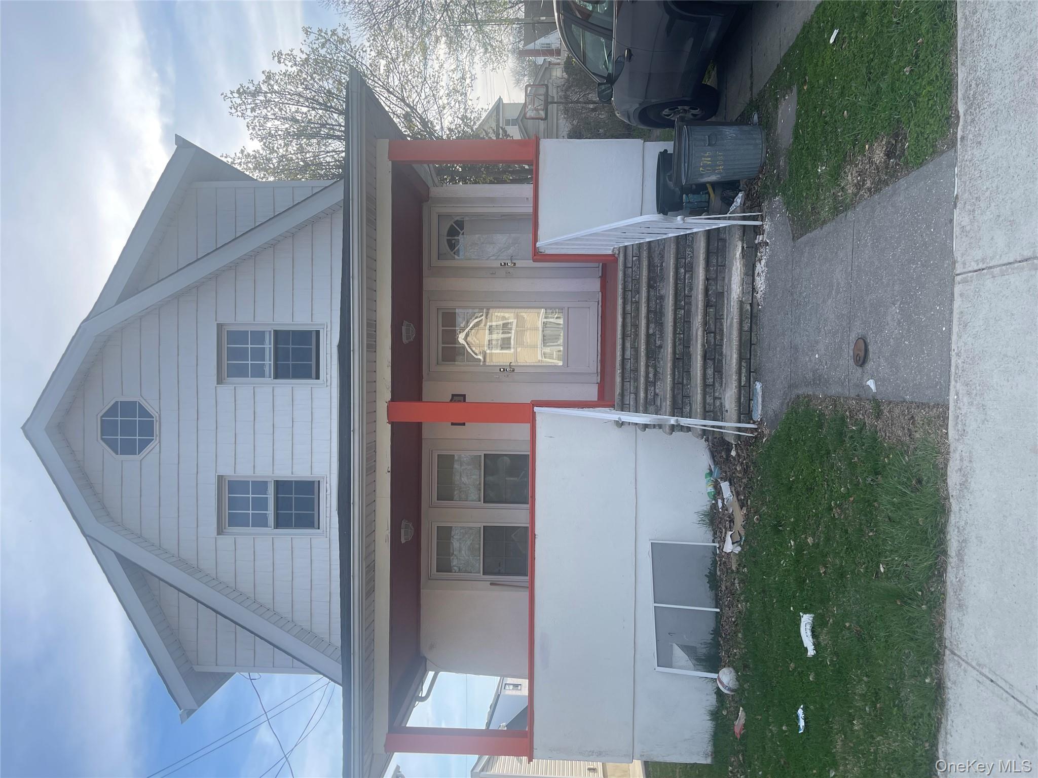 8716 260th Street Property Photo 1
