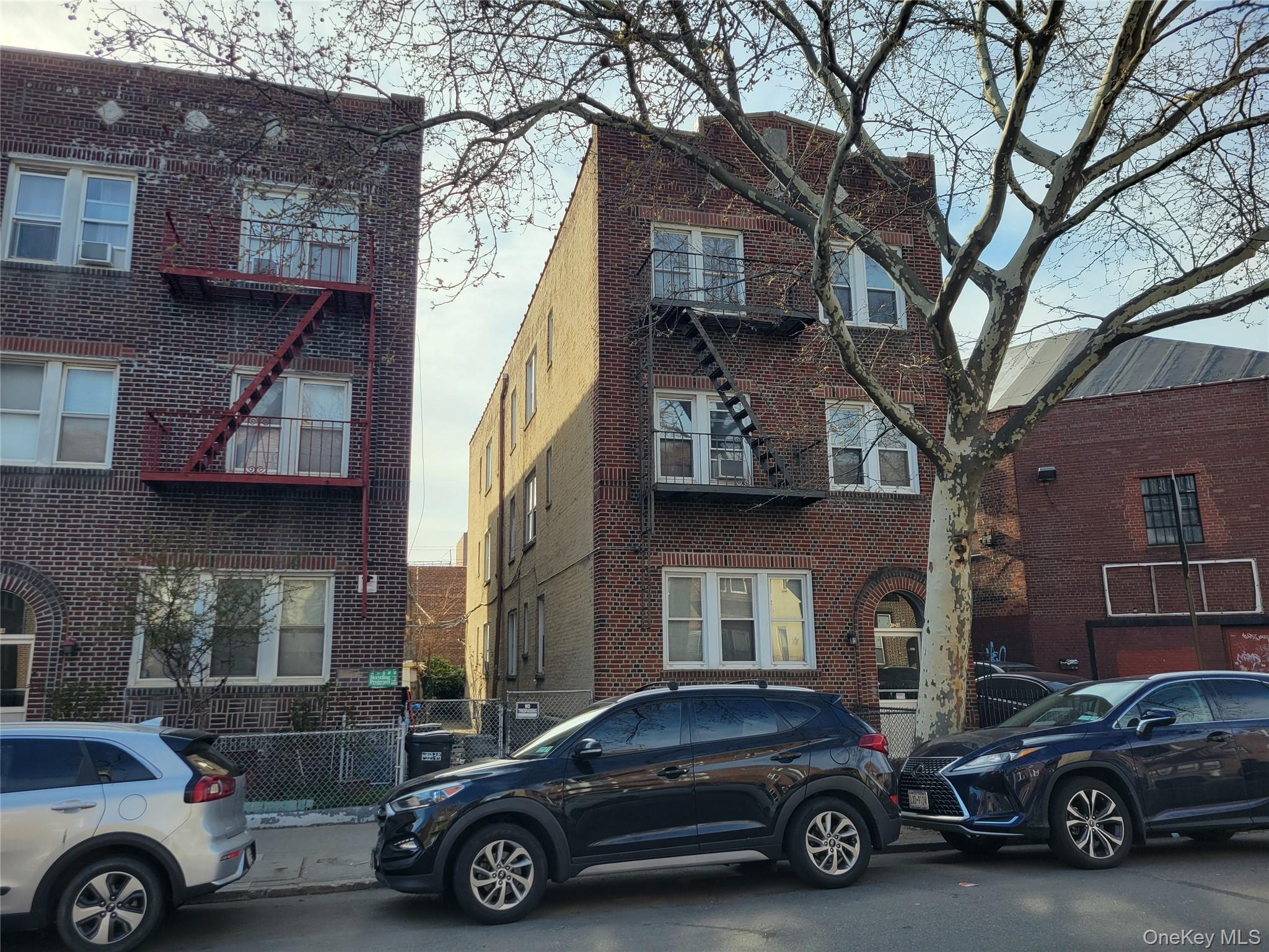 47-44 43rd Street Property Photo 2