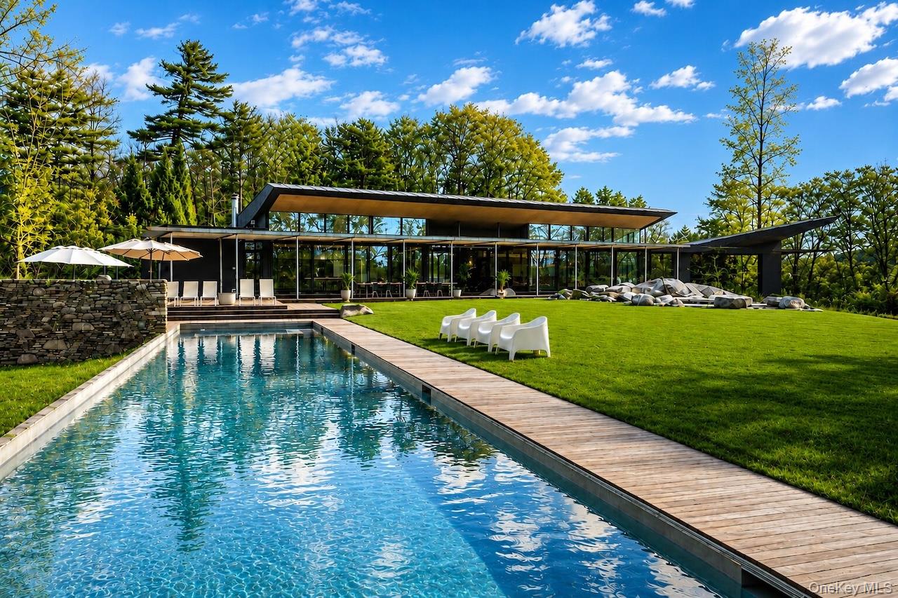 250 Long Pond Road