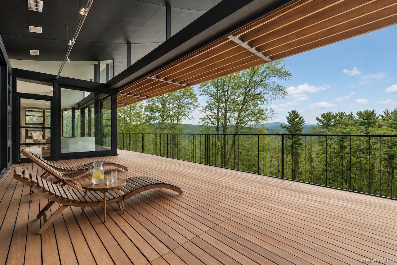 250 Long Pond Road Property Photo 13