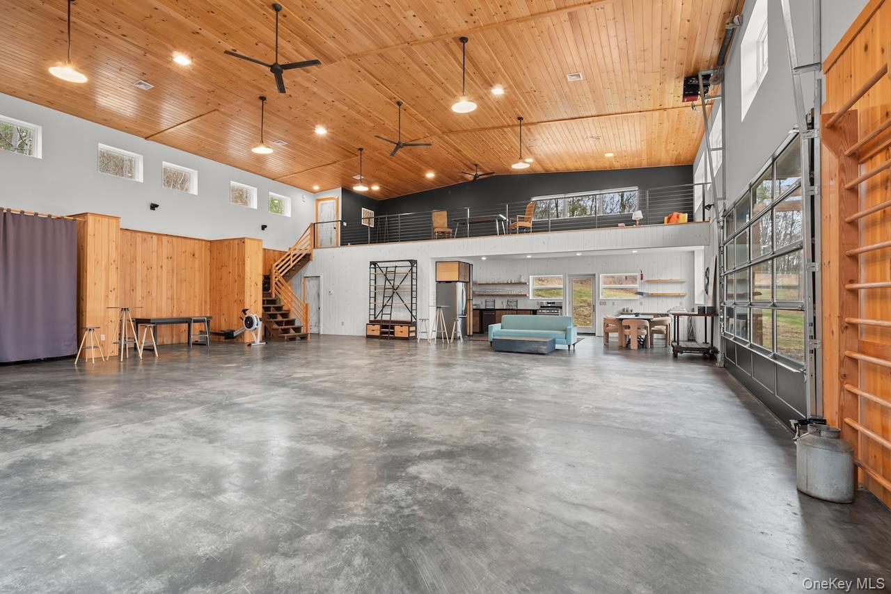 250 Long Pond Road Property Photo 30