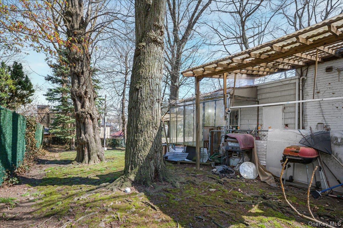 8145 Utopia Parkway Property Photo 8
