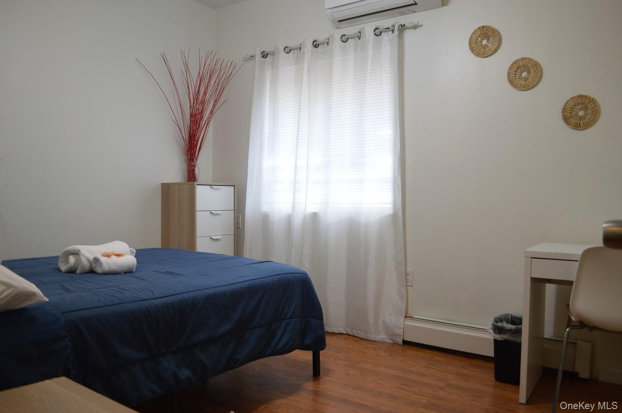 5044 47th Street Property Photo 3