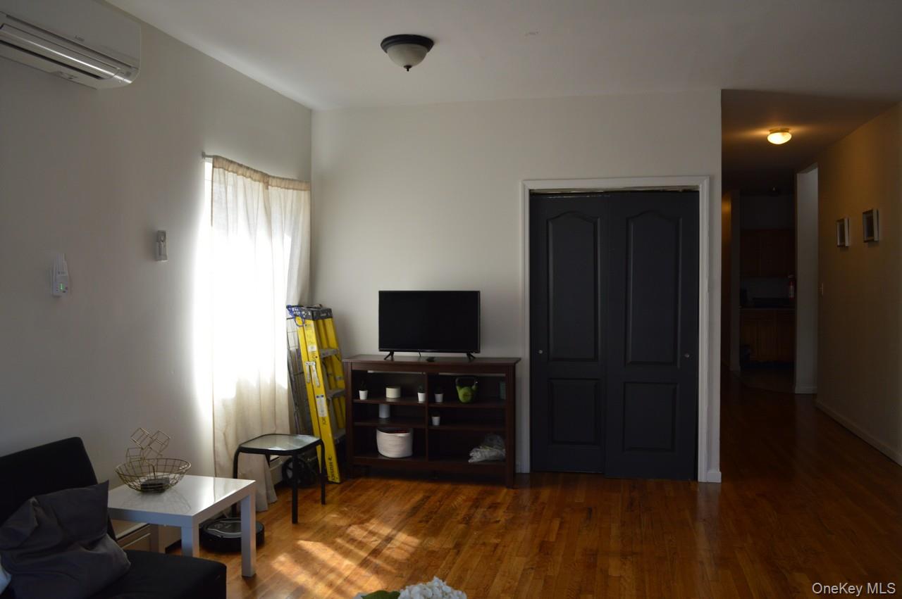 5044 47th Street Property Photo 10