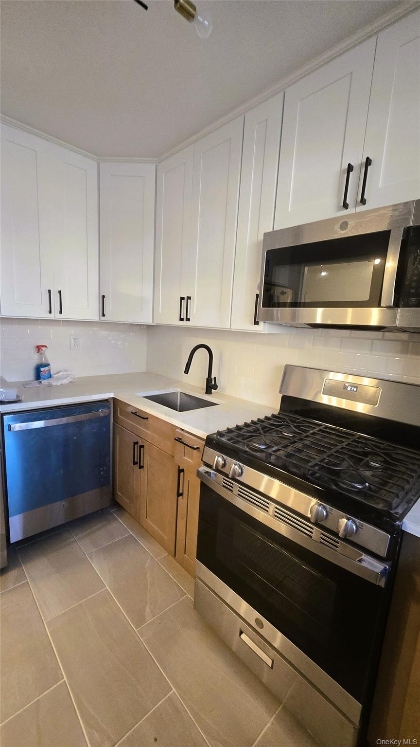 6115 98th Street #4h Property Photo 7