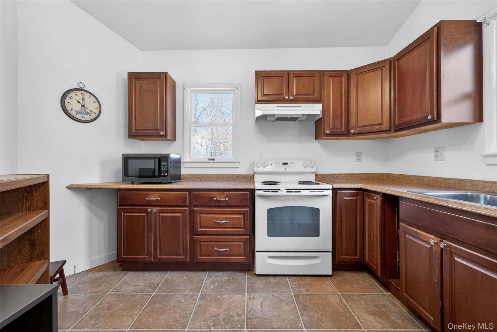 220 M And M Road Property Photo 8